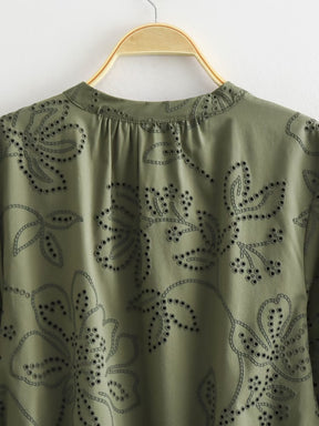 Loose-fitting openwork lace dress