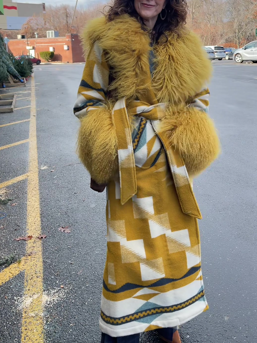 Faux Fur Leader's Mouth Print Coat